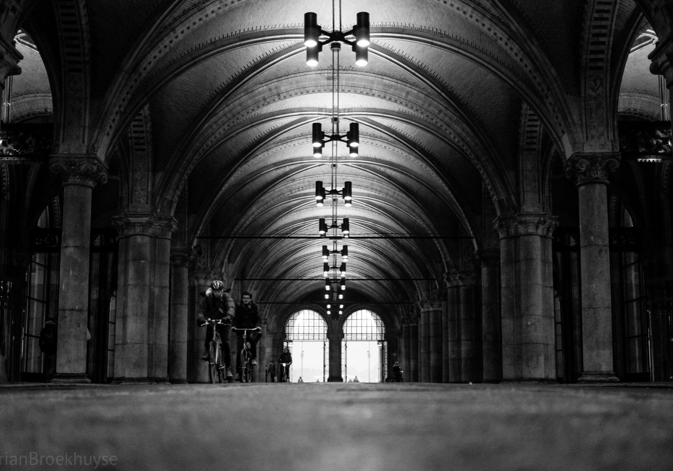 Onder het Rijksmuseum Amsterdam